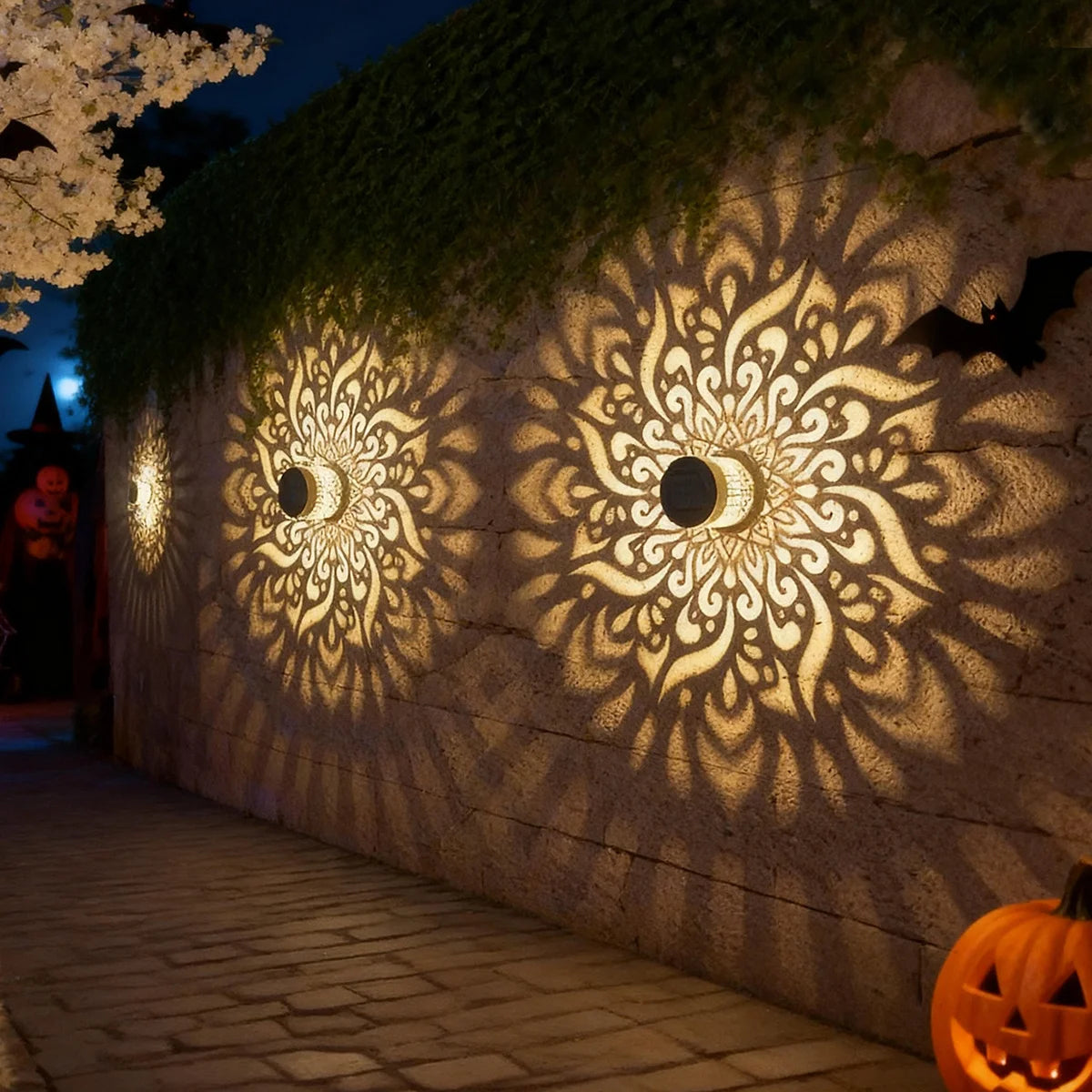 Applique murale solaire datura ajourée